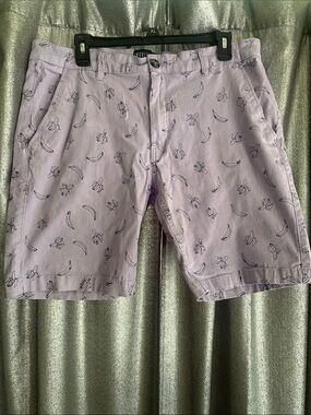 Men's Cotton Flat Front Shorts in Lilac with Banana Print